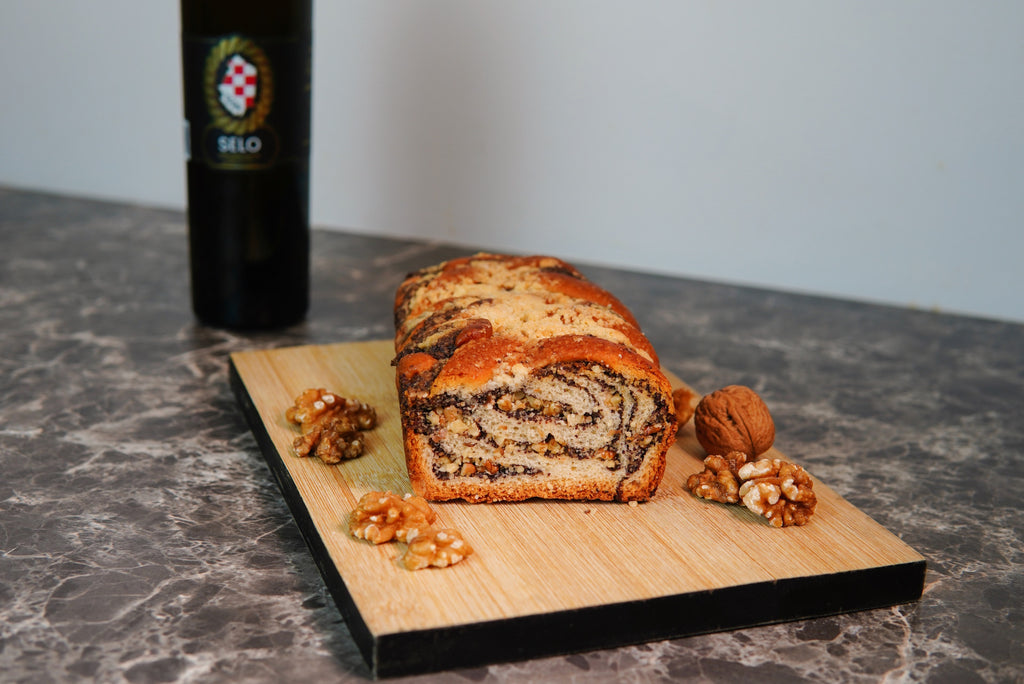 Walnut Roll (Orahnjača)